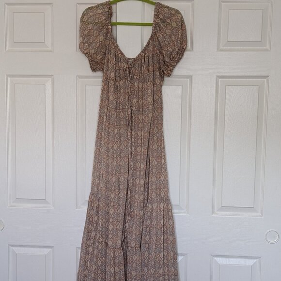 Moon River Patterned Maxi Dress - Large - Picture 1 of 4